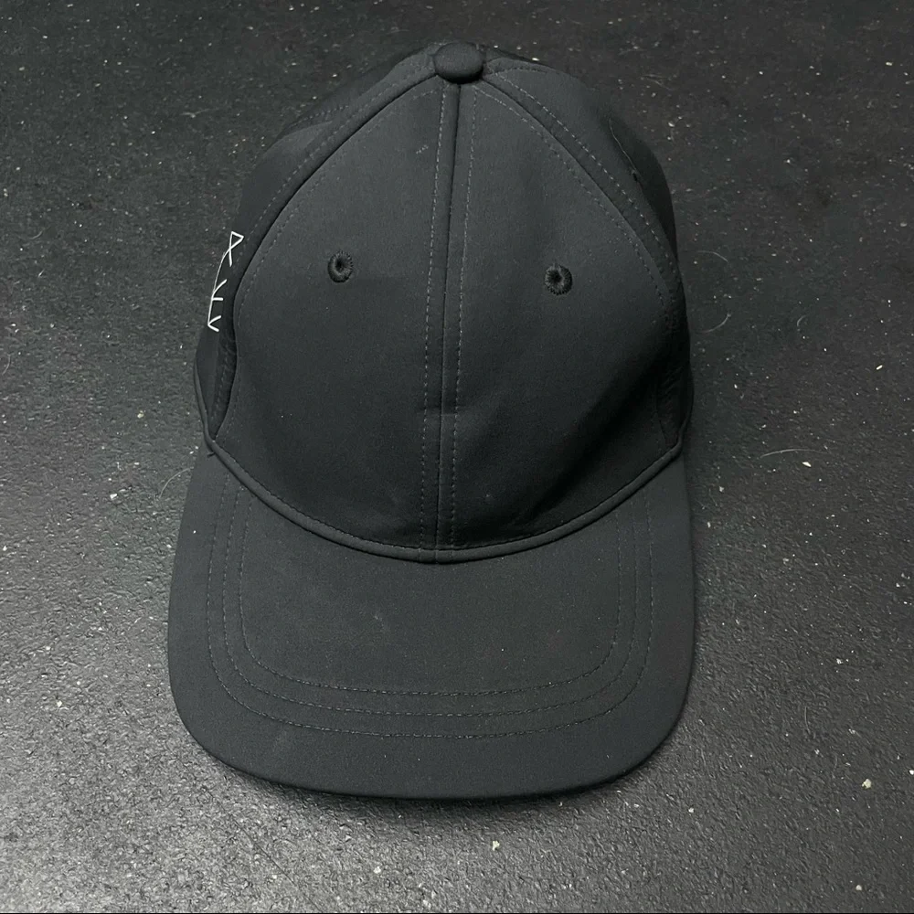 RARE lululemon Ghost Race Baller Hat - Picture 3 of 8